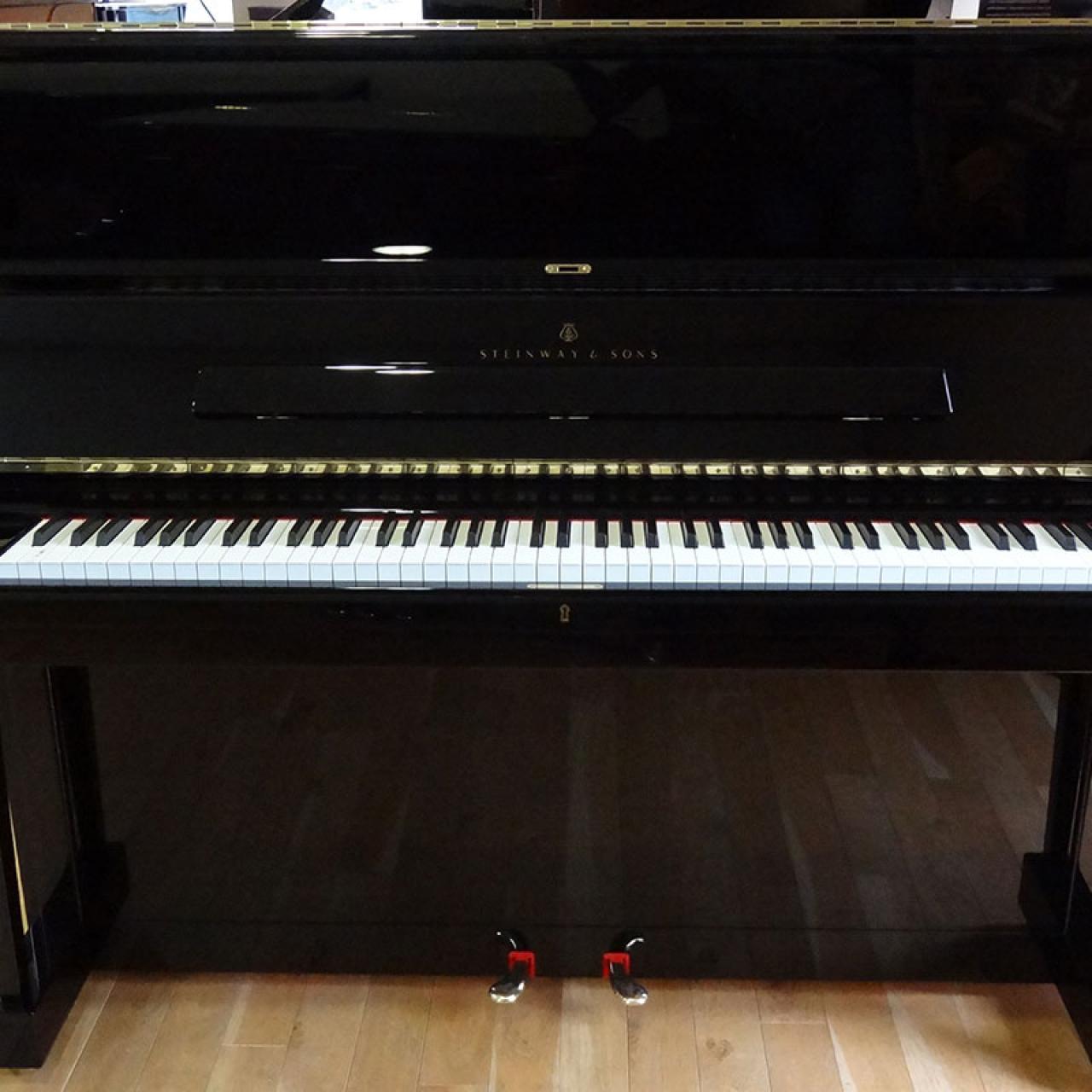 STEINWAY&SONS V125